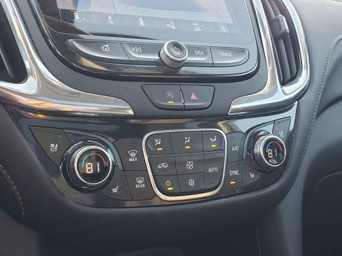 Used 2023 Chevrolet Equinox Premier FWD image 28