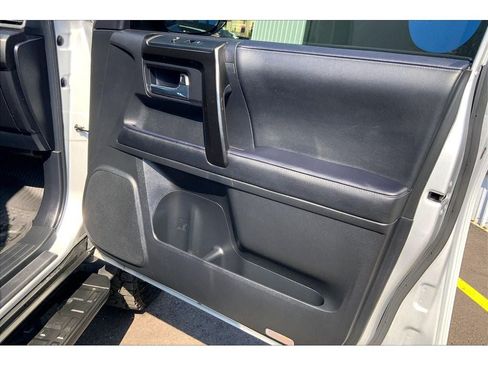 Used 2024 Toyota 4Runner SR5 AWD/4WD image 25