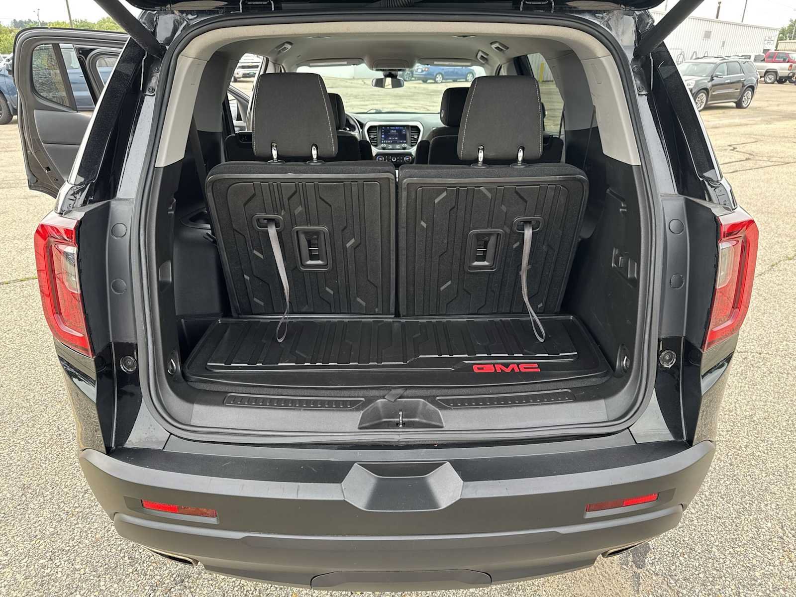 Certified 2023 GMC Acadia SLE w/ Driver Convenience Package AWD/4WD image 25