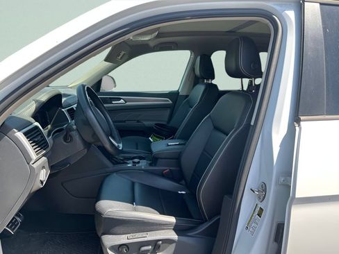 Used 2023 Volkswagen Atlas SEL R-Line AWD/4WD image 19