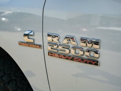 Used 2018 RAM 2500 Tradesman w/ Chrome Appearance Group AWD/4WD image 17