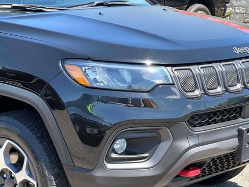Used 2022 Jeep Compass Trailhawk w/ Trailhawk Convenience Group AWD/4WD image 8
