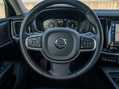 Used 2019 Volvo S60 T6 Momentum w/ Multimedia Package AWD/4WD image 25