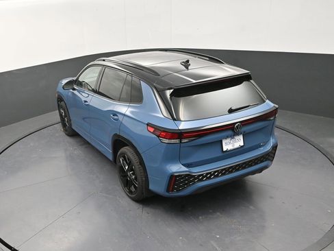 New 2026 Volkswagen Tiguan SE R-Line image 16