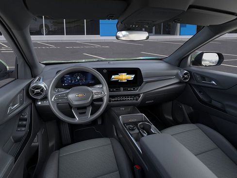 New 2026 Chevrolet Equinox LT w/ Convenience Package II image 15