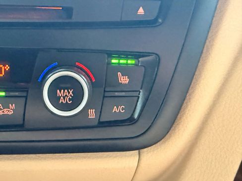 Used 2015 BMW 328i xDrive 328i xDrive Sedan 4D image 31