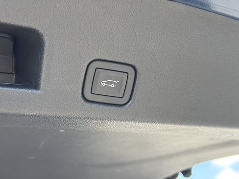 Used 2024 Chevrolet Traverse Z71 w/ LPO, Floor Liner Package AWD/4WD image 20