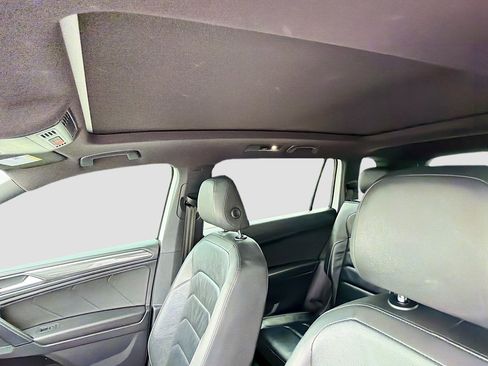 Used 2019 Volkswagen Tiguan SEL Premium AWD/4WD image 26