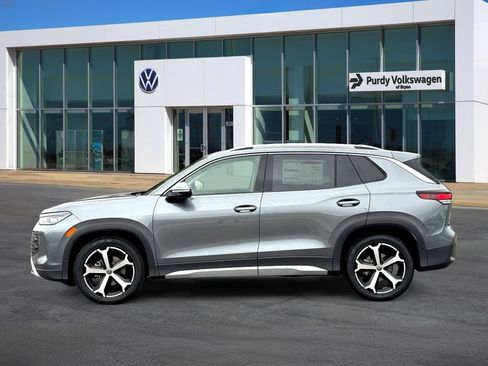 New 2026 Volkswagen Tiguan SE FWD image 5