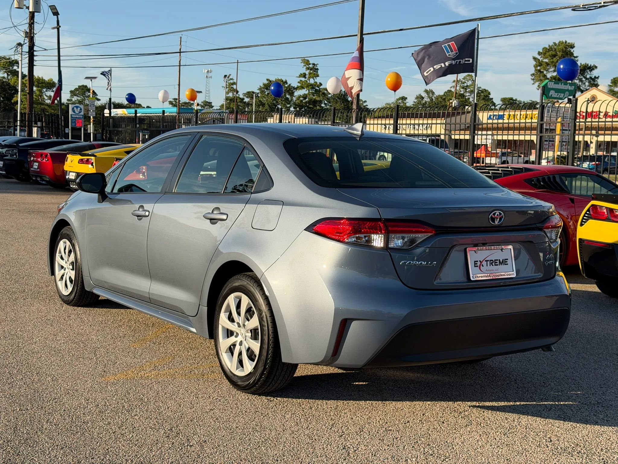 Used 2025 Toyota Corolla LE FWD image 6