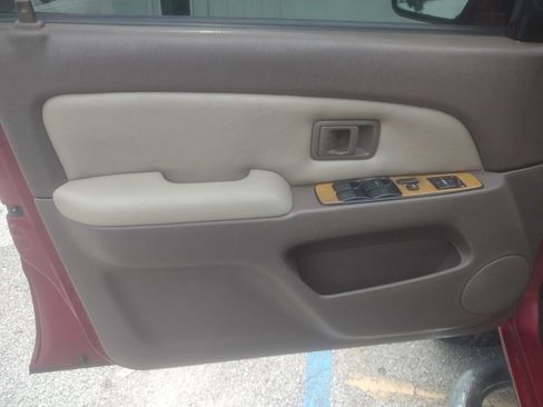 Used 1998 Toyota 4Runner SR5 image 11