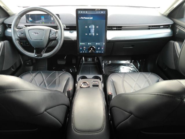 Used 2021 Ford Mustang Mach-E Select w/ Comfort/Appearance Package RWD image 3