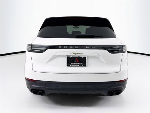 Used 2023 Porsche Cayenne image 10
