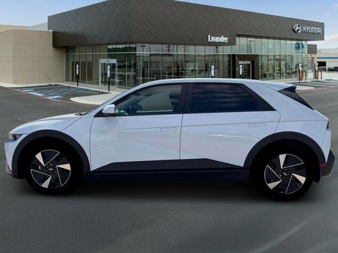 New 2026 Hyundai Ioniq 5 SEL RWD image 3