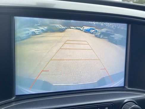 Used 2018 Chevrolet Silverado 1500 LT w/ All Star Edition image 39