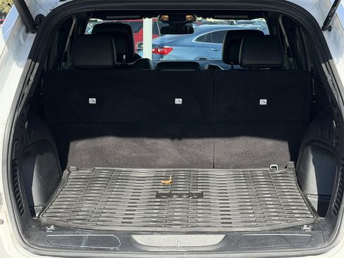 Used 2021 Jeep Grand Cherokee Laredo X image 27