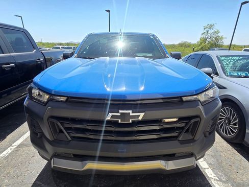 Used 2025 Chevrolet Colorado Trail Boss AWD/4WD image 10