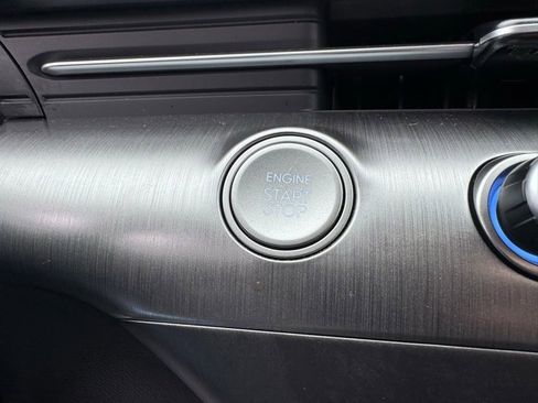 Used 2024 Hyundai Kona SEL AWD/4WD image 29