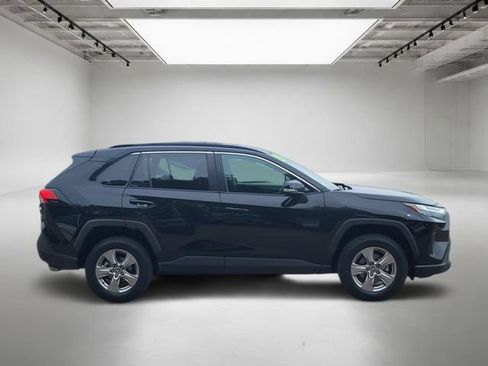 Used 2025 Toyota RAV4 XLE FWD image 7