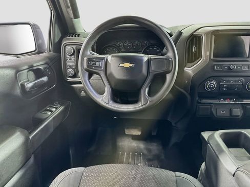 Used 2019 Chevrolet Silverado 1500 Custom w/ Custom Convenience Package AWD/4WD image 21