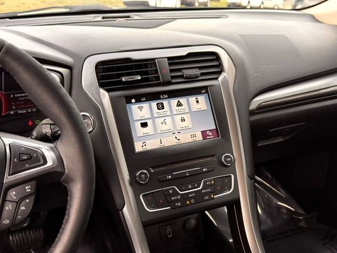 Used 2018 Ford Fusion SE w/ Equipment Group 602A FWD image 35