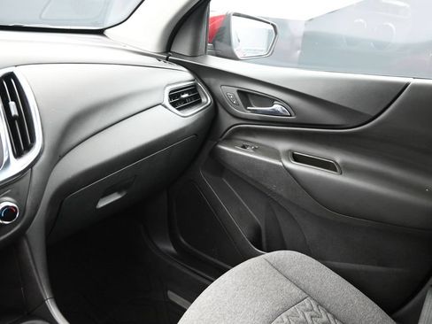 Used 2024 Chevrolet Equinox LT w/ LPO, Floor Liner Package FWD image 6