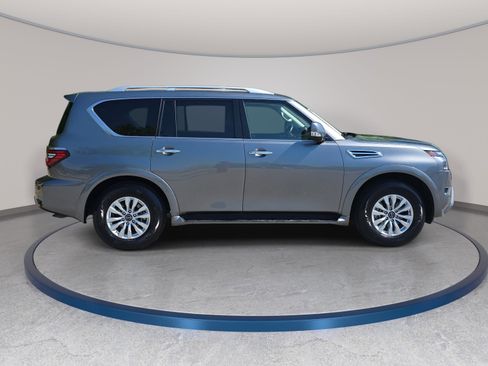 Used 2024 Nissan Armada SV AWD/4WD image 4