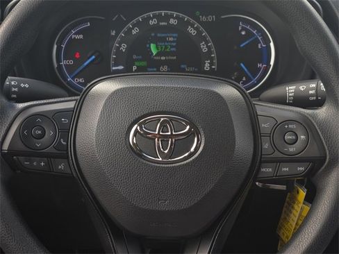 Certified 2025 Toyota RAV4 LE image 24