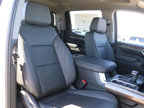 New 2025 Chevrolet Silverado 1500 RST w/ Convenience Package II image 31