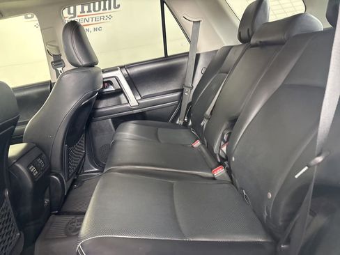 Used 2021 Toyota 4Runner Limited AWD/4WD image 25