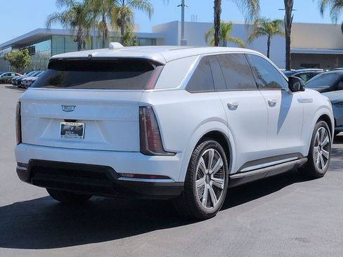 Used 2025 Cadillac Escalade IQ Luxury 1 image 10