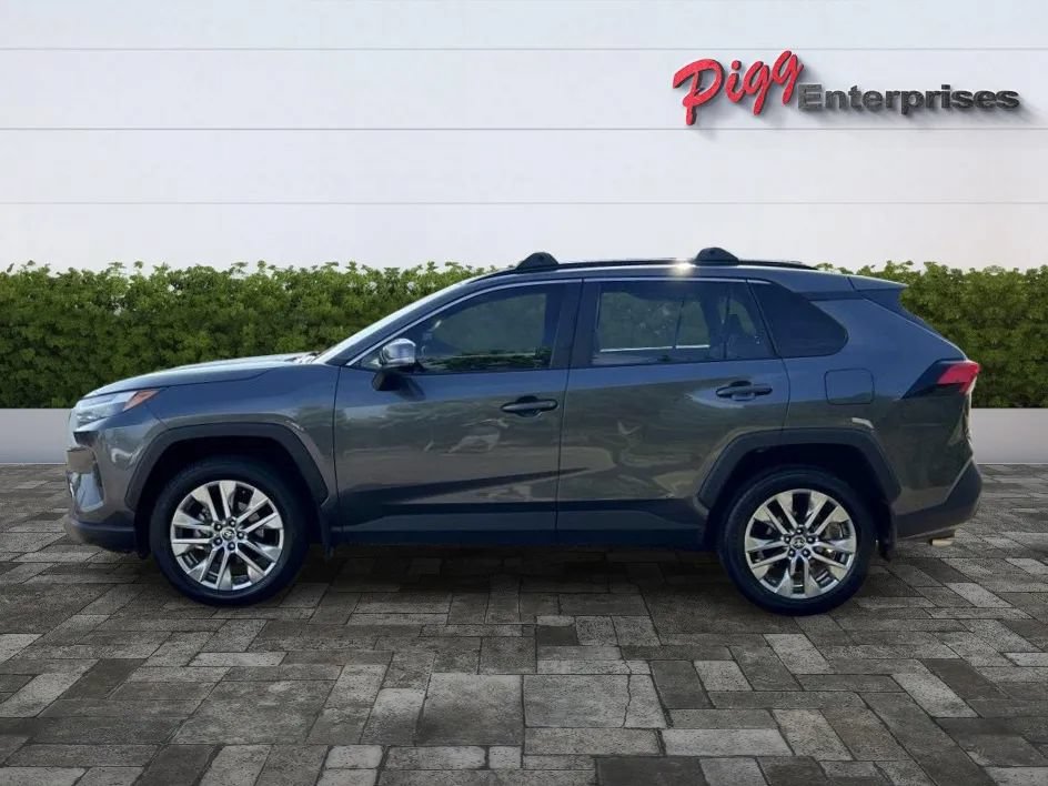 Used 2024 Toyota RAV4 XLE Premium FWD image 3