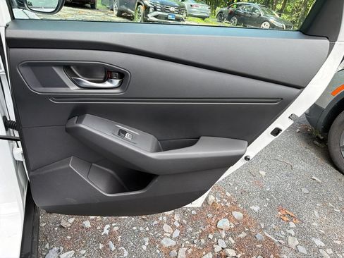 Used 2025 Honda Accord SE image 12