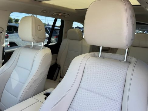 Used 2022 Mercedes-Benz GLS 450 4MATIC image 26