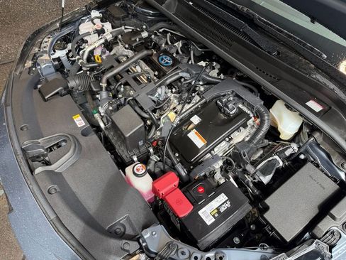 Used 2021 Toyota Corolla LE FWD image 30