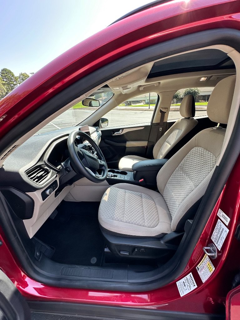 Used 2020 Ford Escape SE FWD image 13