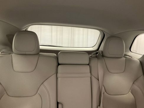 Used 2019 Jeep Cherokee Limited w/ Trailer Tow Group image 27