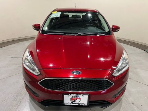 Used 2016 Ford Focus SE w/ SE Cold Weather Package FWD image 6