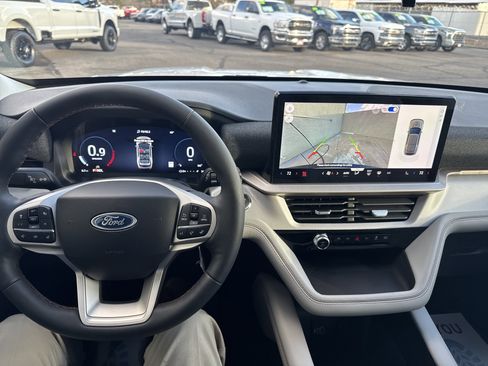 New 2026 Ford Explorer Active w/ Active Comfort Package image 36