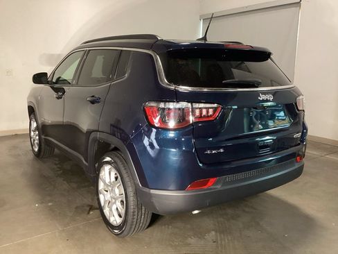 Used 2024 Jeep Compass Latitude AWD/4WD image 9
