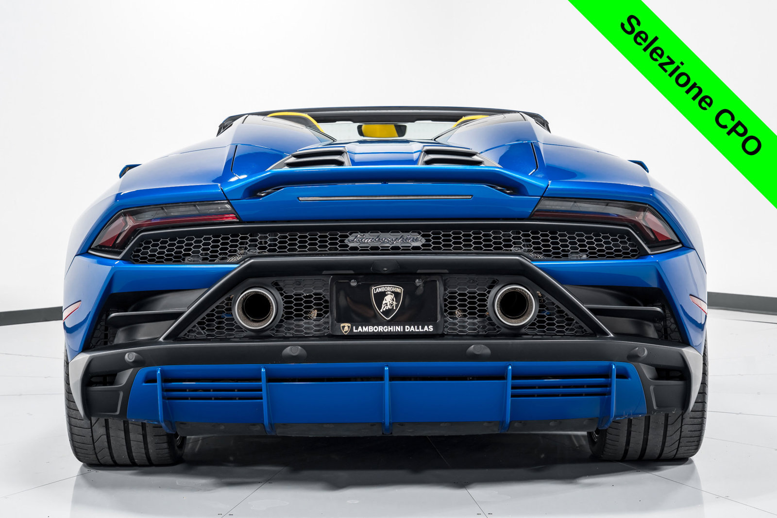 Used 2023 Lamborghini Huracan EVO AWD/4WD image 4