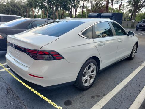 Certified 2025 Honda Accord LX image 5