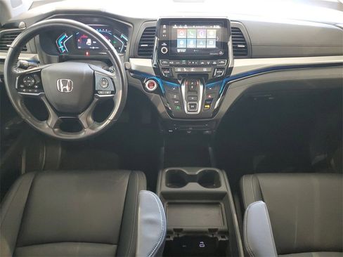 Used 2023 Honda Odyssey Touring image 9