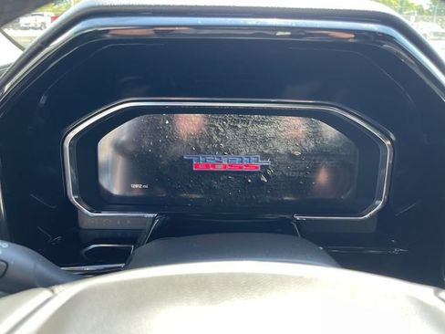 Used 2026 Chevrolet Silverado 1500 LT Trail Boss w/ LT Trail Boss Premium Package AWD/4WD image 18