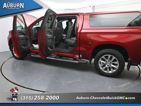 Used 2020 Chevrolet Silverado 1500 LTZ w/ LTZ Premium Package AWD/4WD image 35