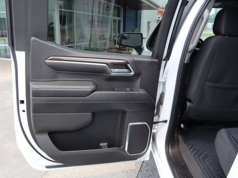 Used 2022 Chevrolet Silverado 1500 RST AWD/4WD image 16