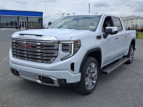 New 2026 GMC Sierra 1500 Denali w/ Denali Reserve Package AWD/4WD image 2