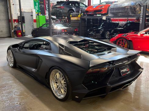 Used 2014 Lamborghini Aventador LP 720-4 50th Anniversario AWD/4WD image 13