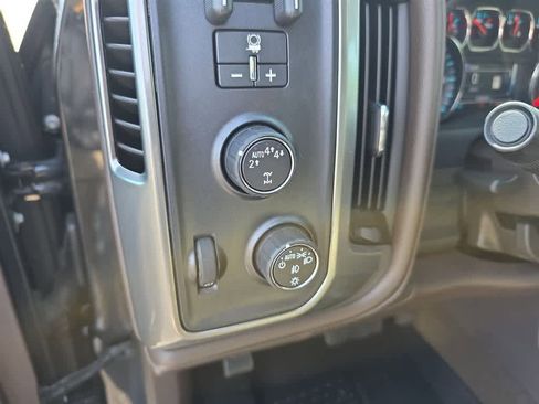 Used 2017 Chevrolet Silverado 1500 LTZ w/ Texas Edition AWD/4WD image 12