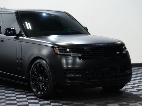 Used 2025 Land Rover Range Rover Long Wheelbase Autobiography AWD/4WD image 9